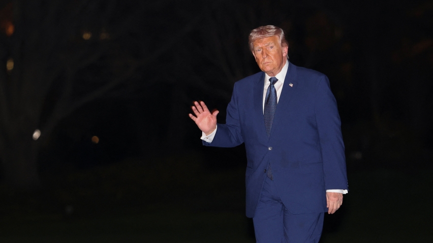 Nhà Trắng để ngỏ khả năng hoãn chuyến thăm Trung Quốc của ông Trump